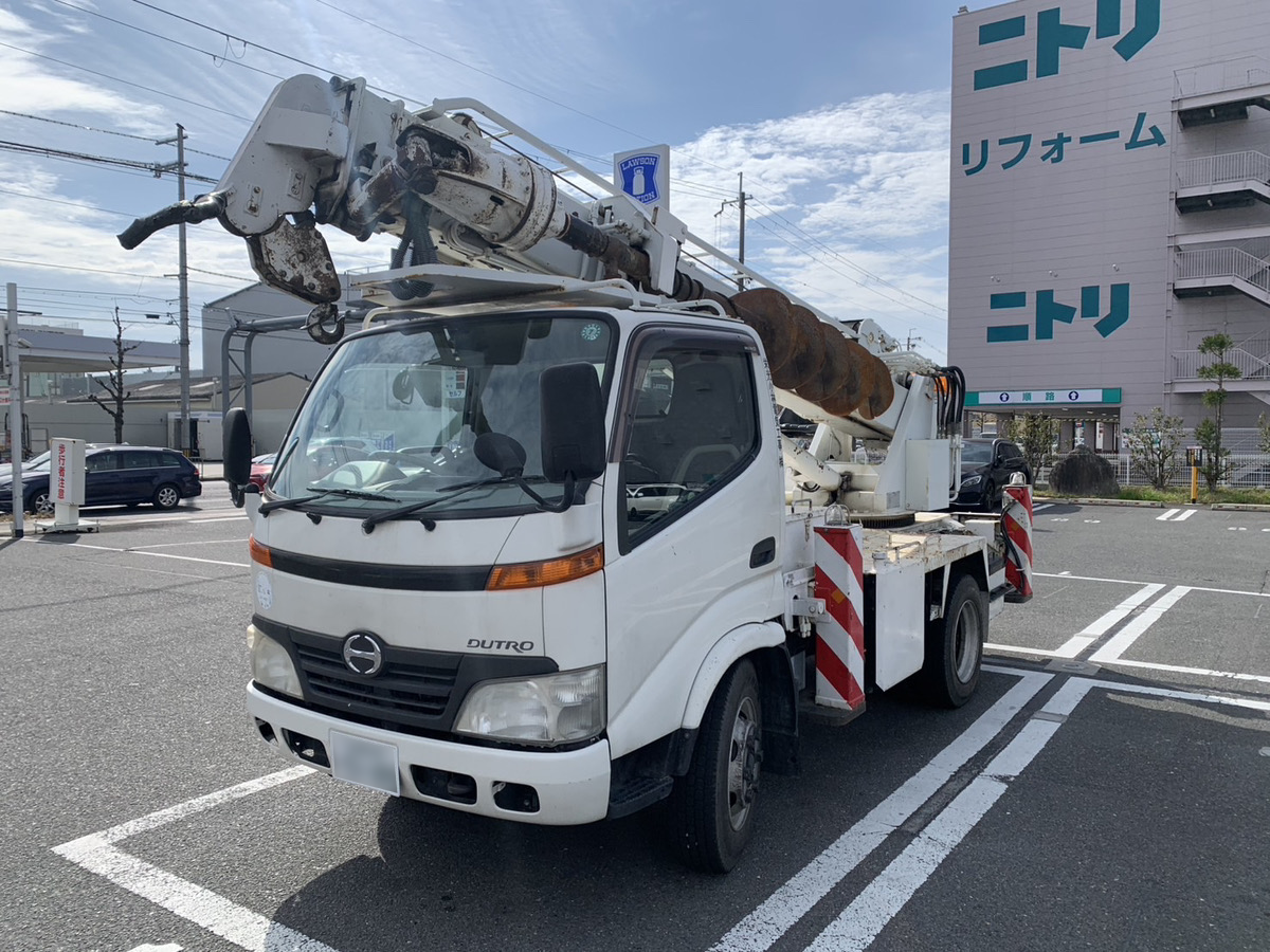 左斜め前